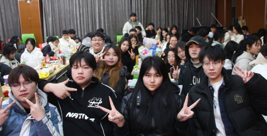 携手共进 共创辉煌——经济与管理学院团总支学生会表彰大会暨茶话会