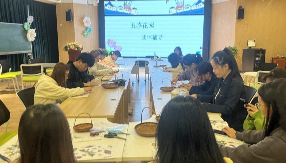 干花作画：以艺术与自然共创心灵奇迹