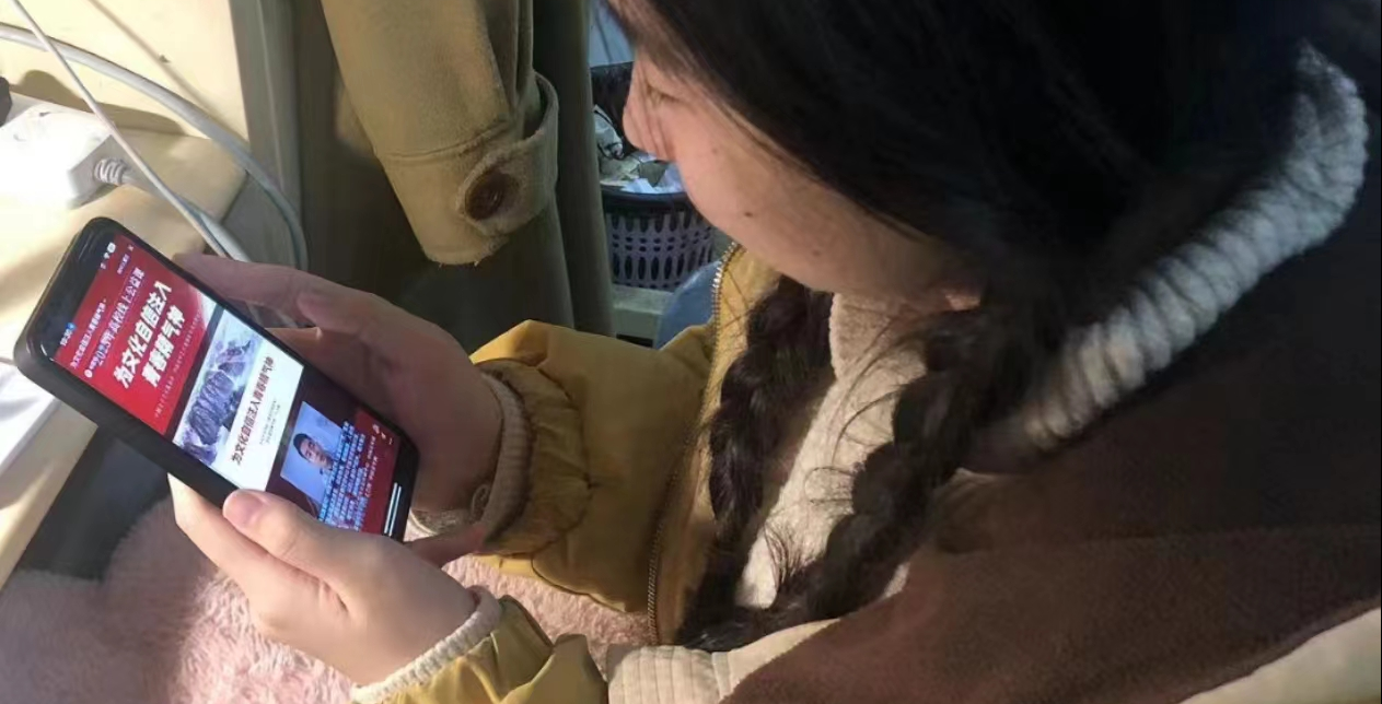 为国攀登 永不止步 人文学院组织学生观看《同上一堂“为国攀登”思政大课》