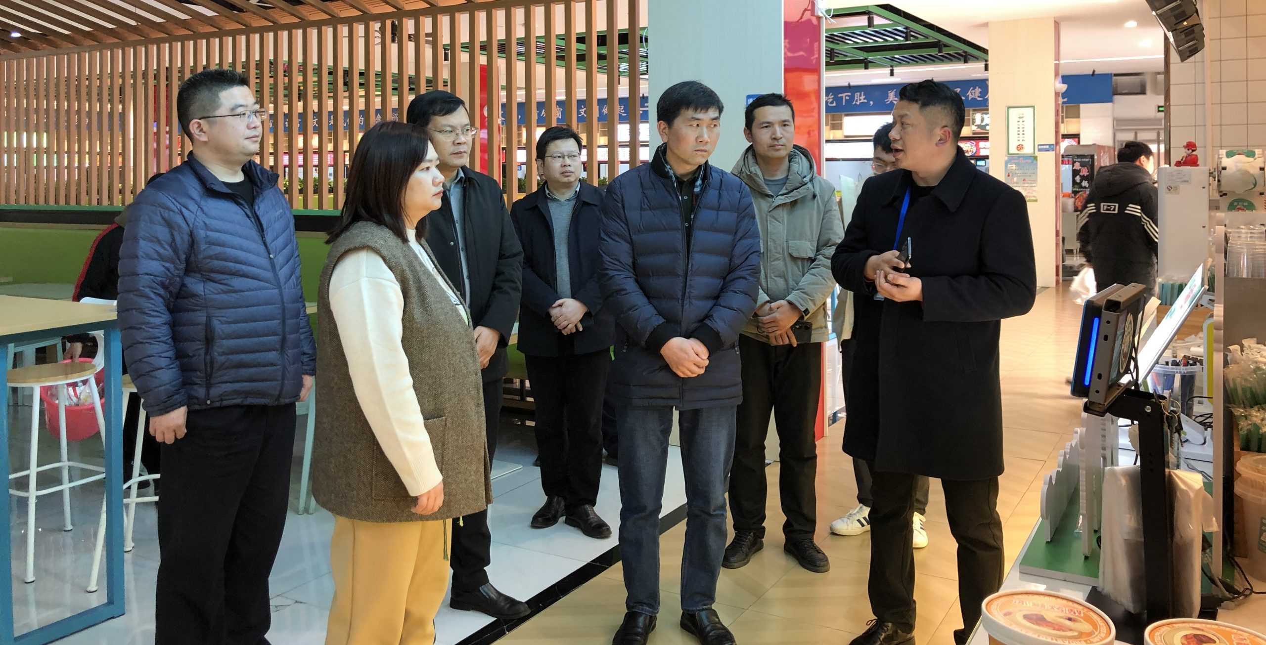 武汉市包保督导组来我校督查食品安全工作