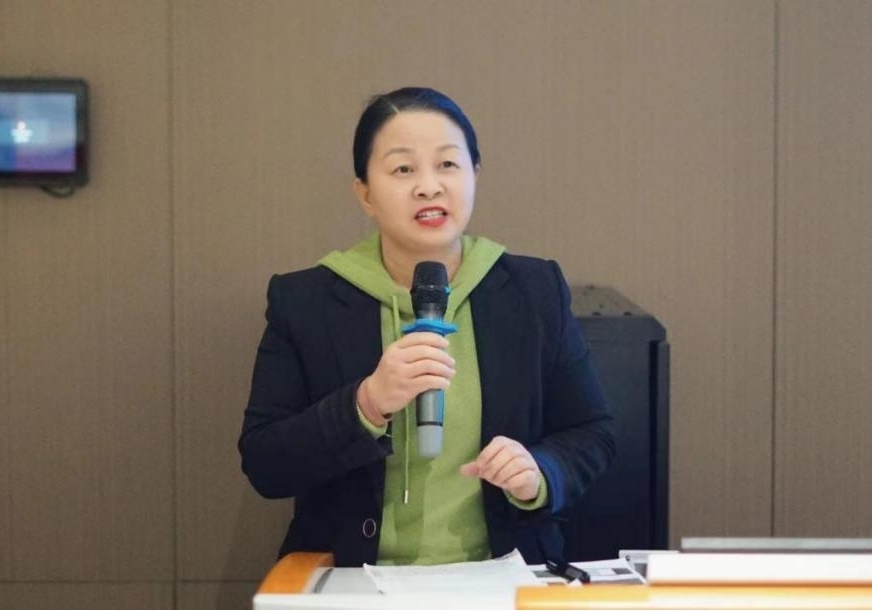 当前就业形势与实施就业优先战略——学校党委书记张会利为22级学生讲开学第一课