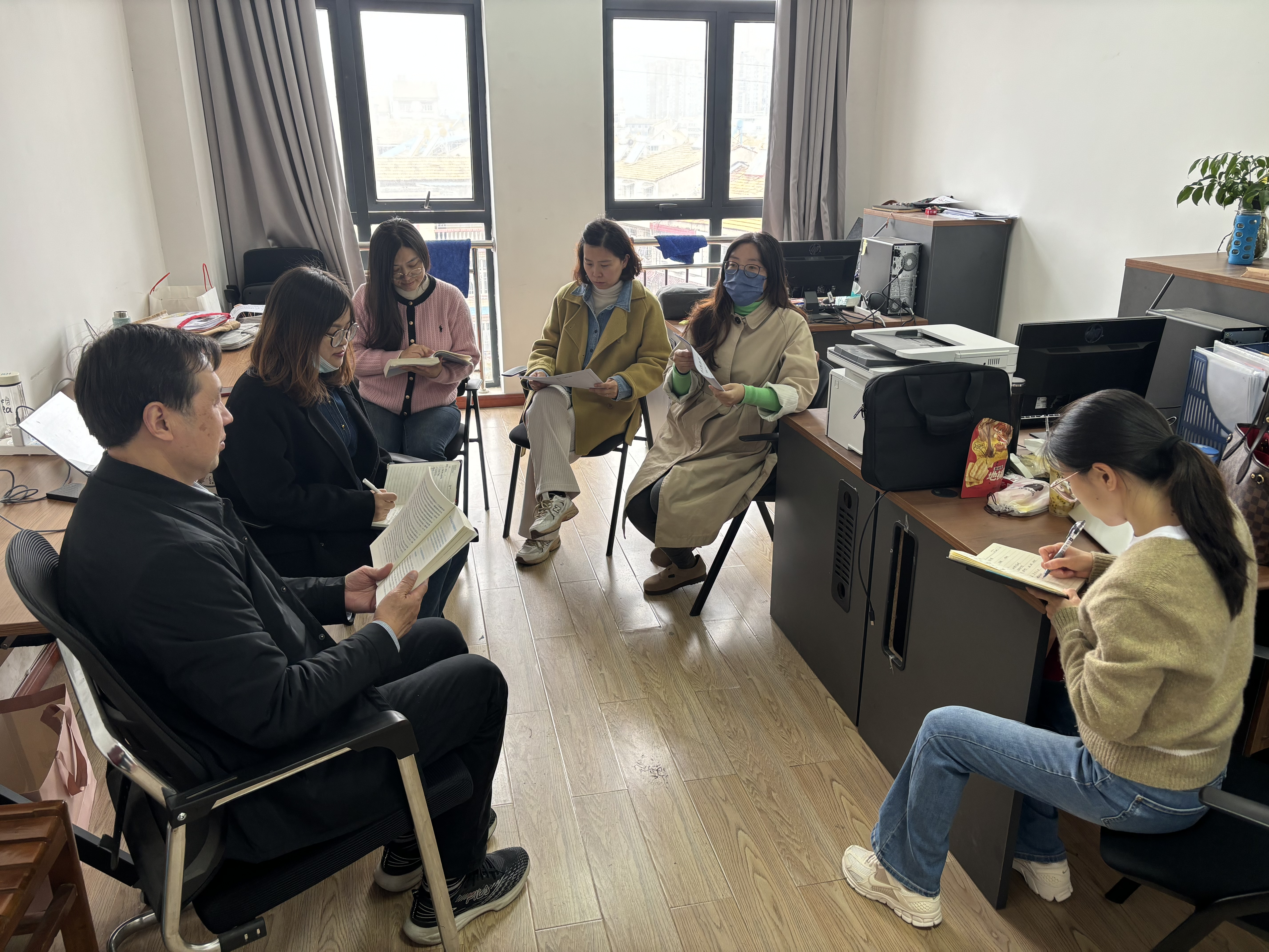 如何上好工科和艺术类学生的思政课——马院中国近现代史纲要教研室开展分众教学研究活动
