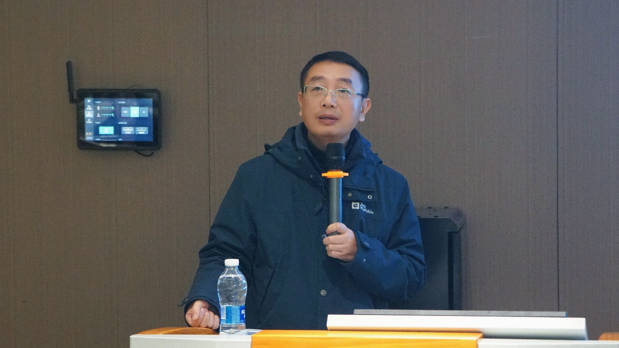 中国经济高质量发展扎实推进——学校党委副书记、校长助理唐军国为23级学生讲授形势与政策课