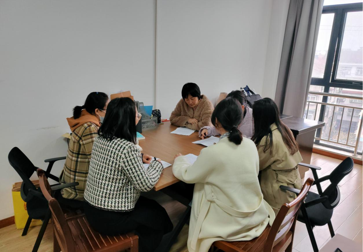 重温历史，坚持道路——读《毛选》，悟政治大智慧读书会