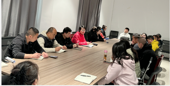 人文学院体育系再次召开24届毕业生论文指导会，助推毕业生顺利完成论文撰写工作