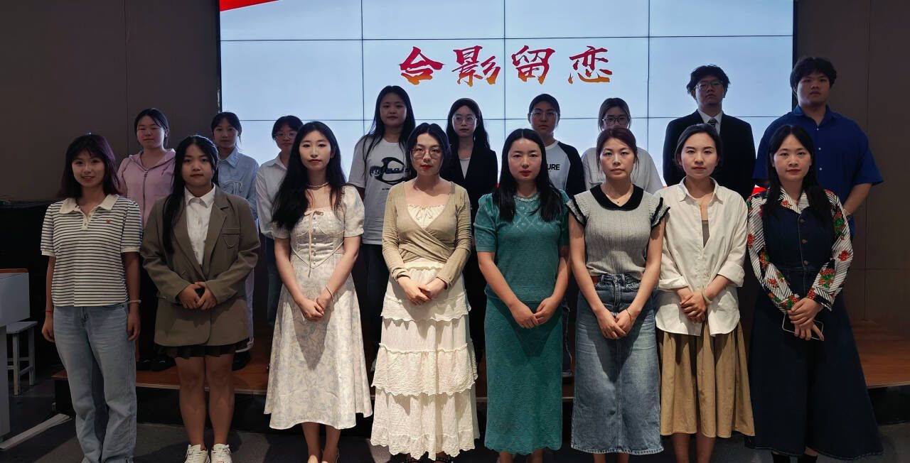 感恩于心 回报于行 人文学院举办感恩教育主题班会初赛