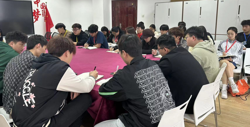 团学动态——经管学院团学干部召开第六周例会