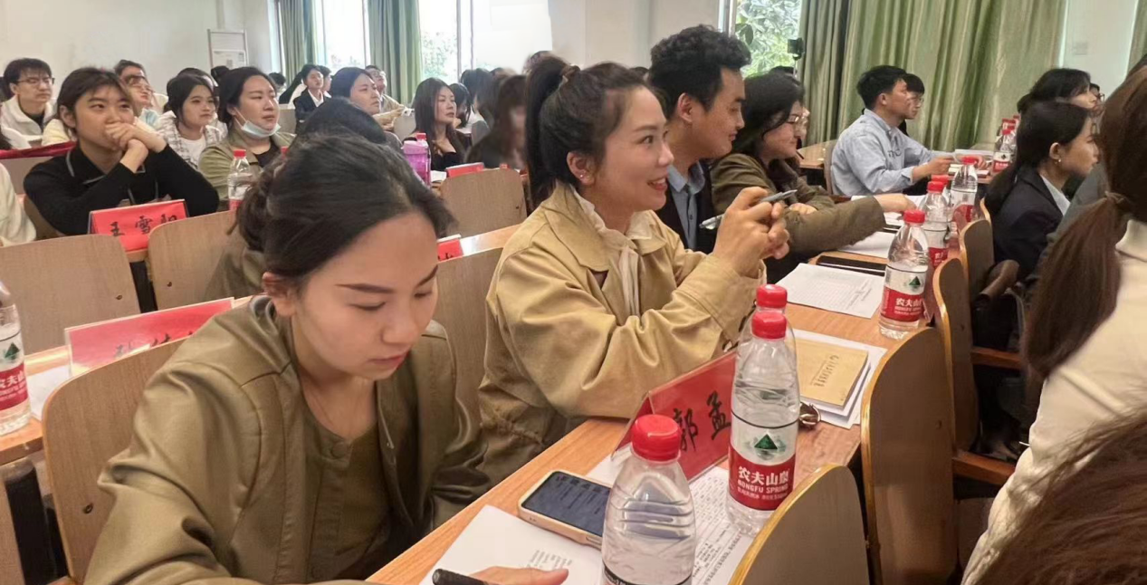 开拓创新 创优争先 人文学院举办2023-2024学年“五四答辩会”