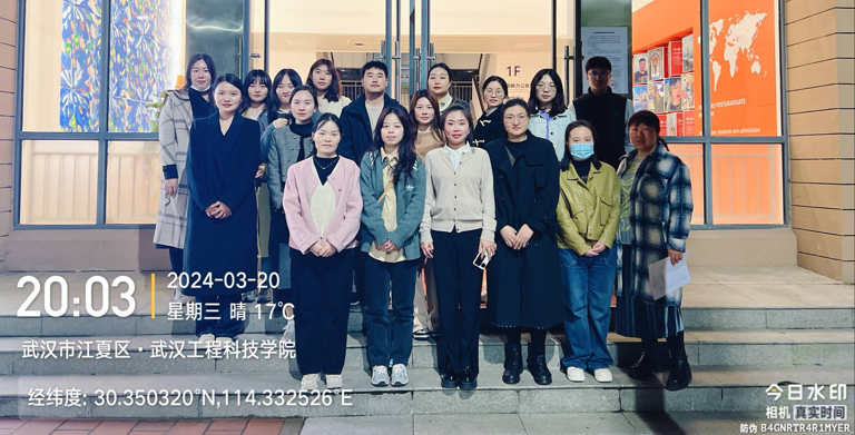 走近学生寝室 深入学生生活 人文学院开展辅导员查寝活动