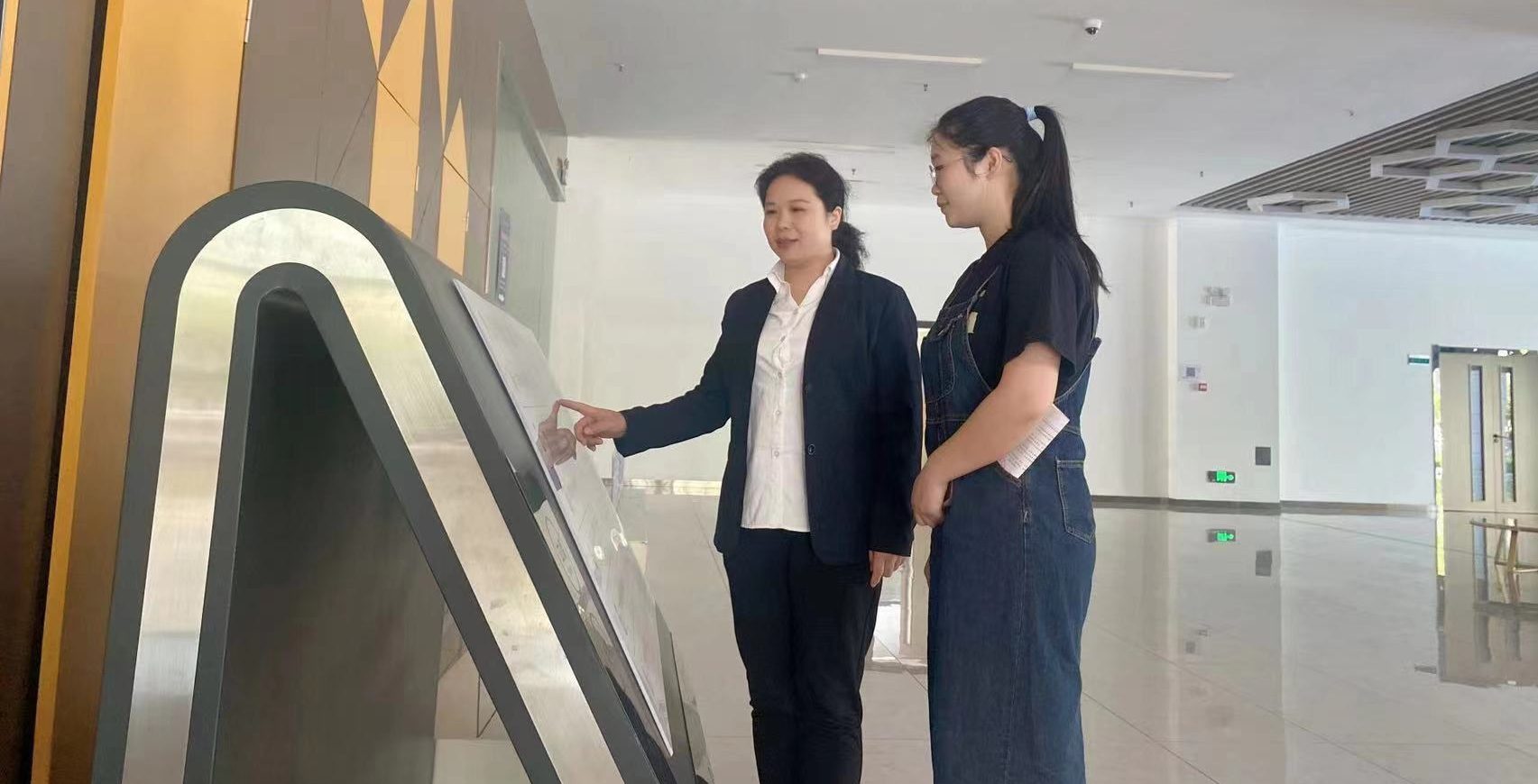 服务意识记心间  “你”是人间四月天|后勤保卫处月度“服务之星”风采展示
