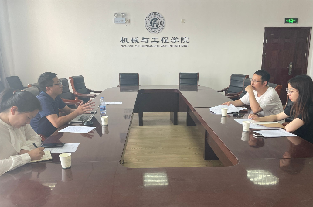 积极推进实习实践与预就业工作——武汉天马微电子有限公司与武汉工程学院共商校企合作相关事宜