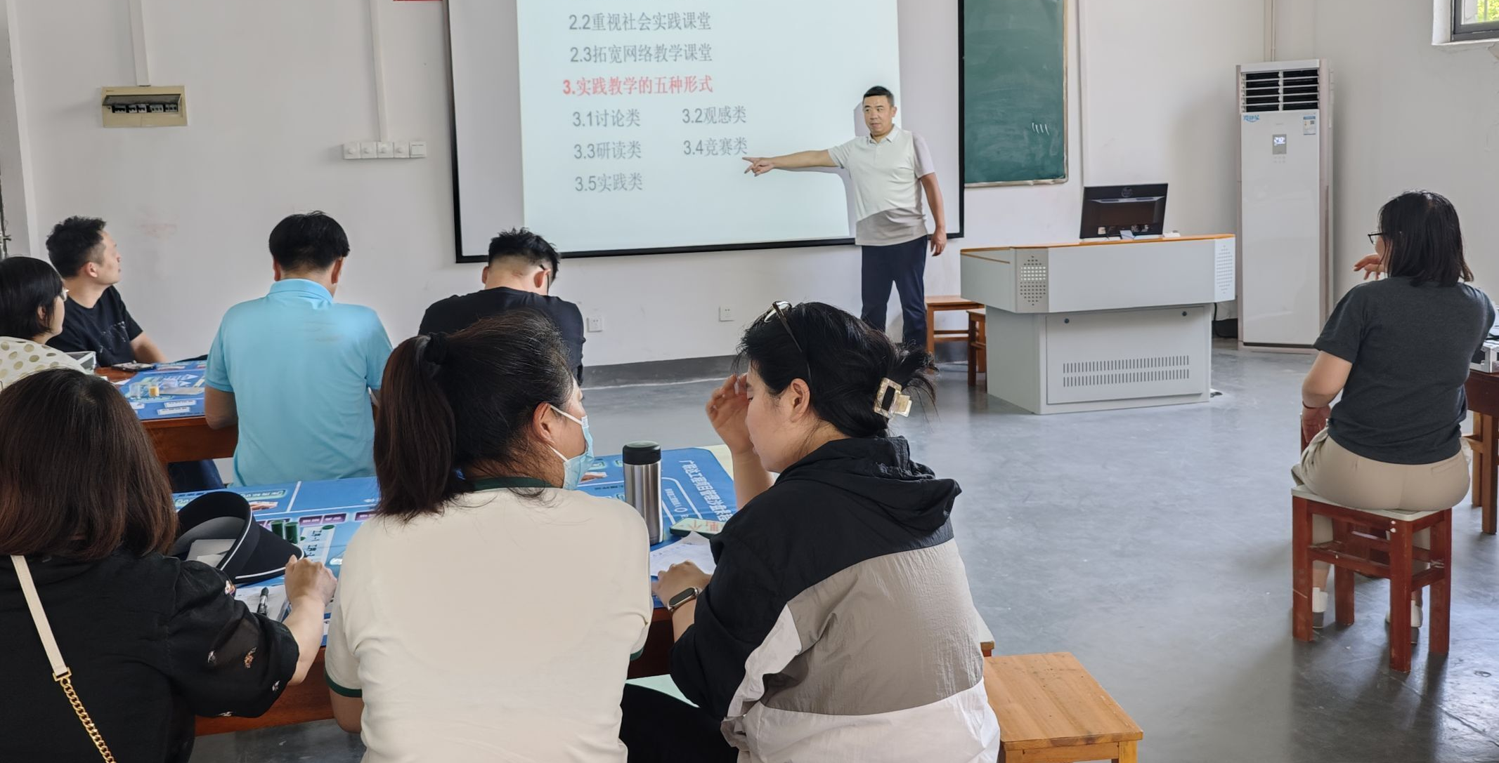 坚持理实一体  打造优质课堂 —-土木工程系开展坚持理实一体打造优质课堂教研活动