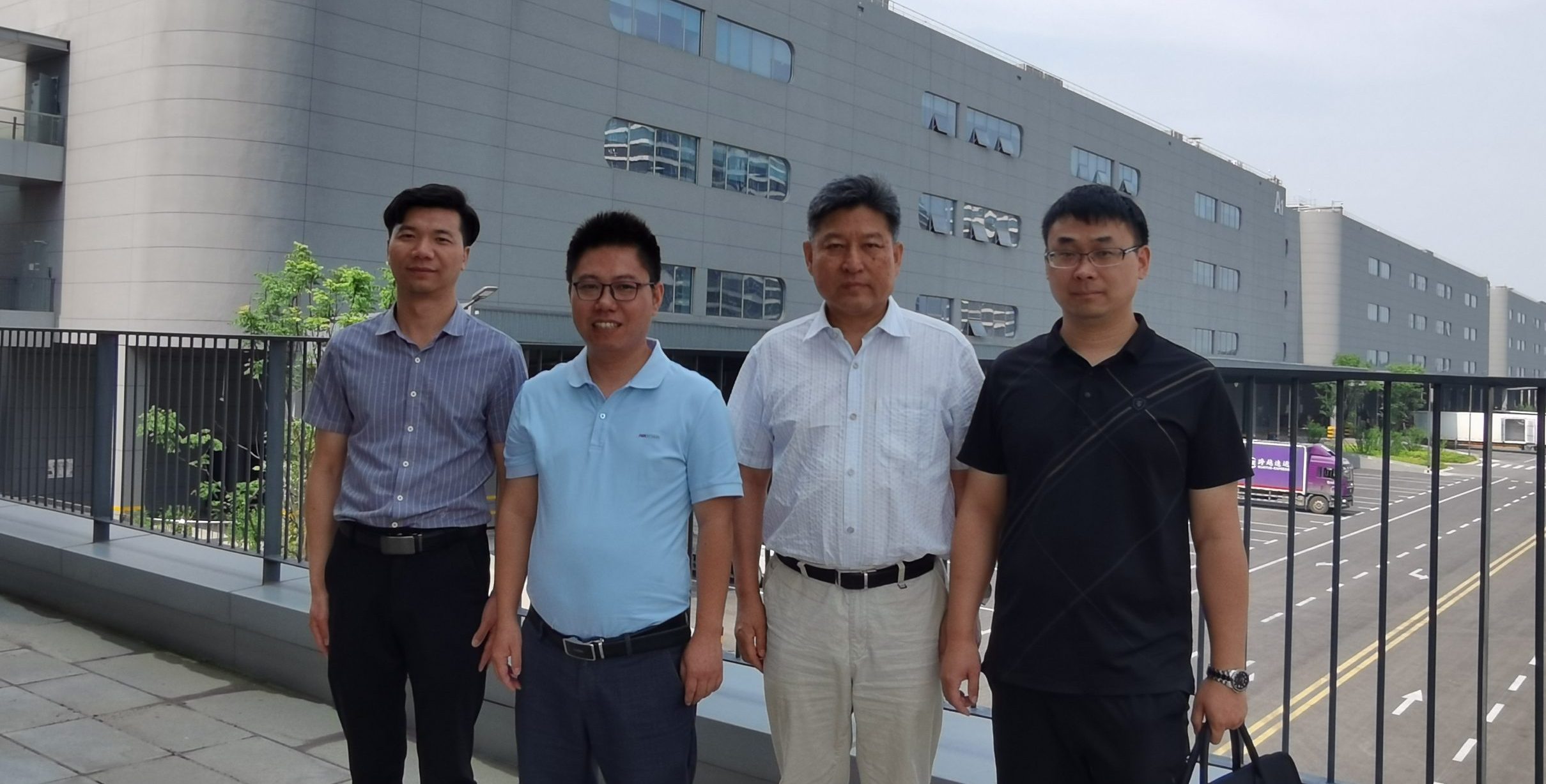 武汉工程科技学院赴海康威视开展校企合作在校生实习项目调研