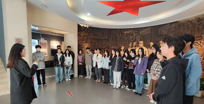 【湖北日报】武汉江夏革命烈士纪念馆举办大学生志愿讲解员培训活动