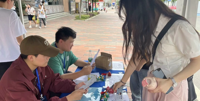 香飘端午，情系香囊——经济与管理学院开展端午特别活动