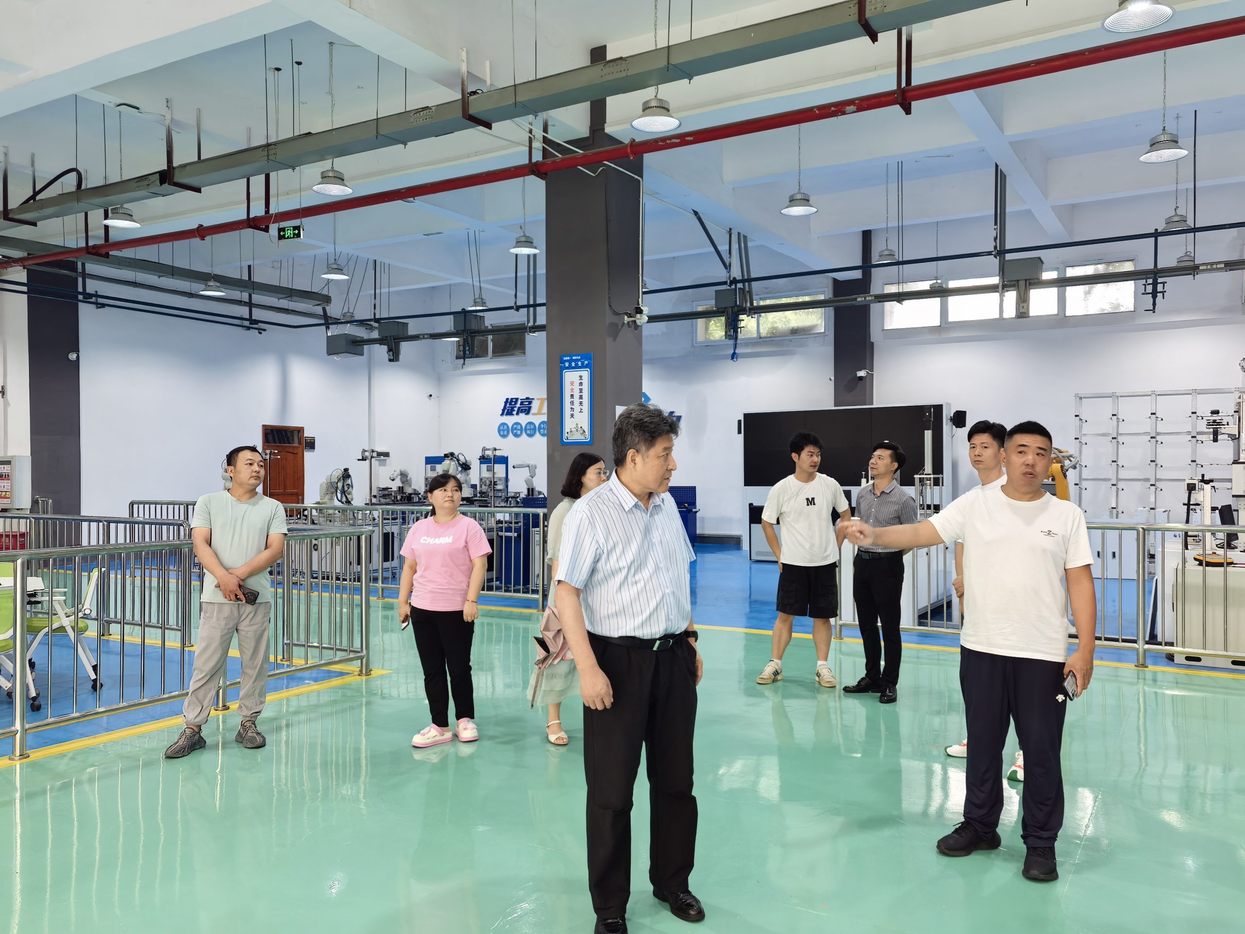 筑牢安全防线 守护暑期平安┃武汉工程科技学院开展暑期安全大检查活动