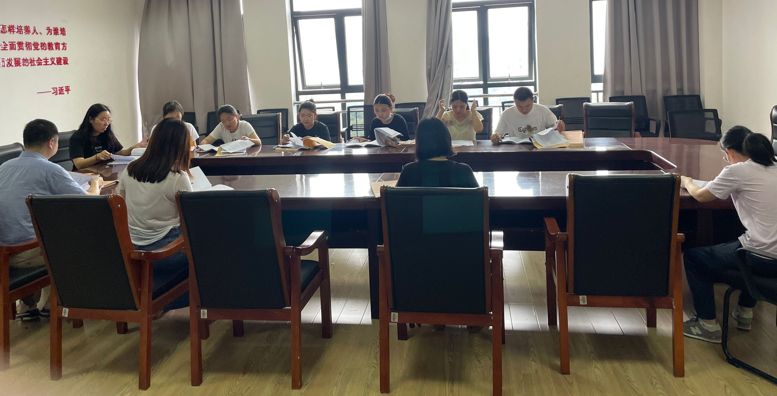 坚持材料归档标准  严把考试阅卷质量 —-工程造价系组织全体教师进行期末资料归档质量检查