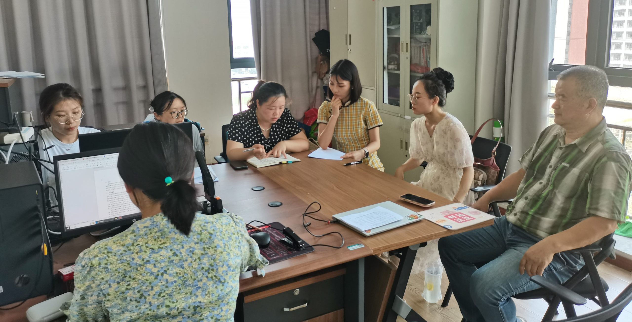 深学细悟全会精神 以新思想引领新征程——马院教工直属党支部第三党小组开展深入学习党的二十届三中全会精神暨党建引领新思想“三进”工作教学研讨会