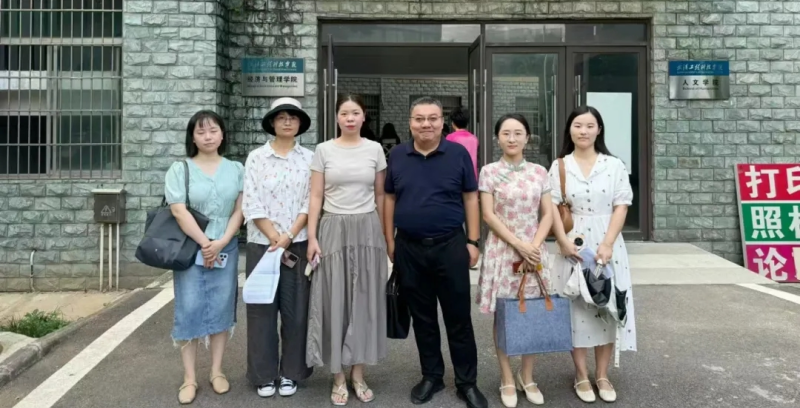 新学期、新气象|经济与管理学院开展2024—2025年第一学期第一节课查课工作