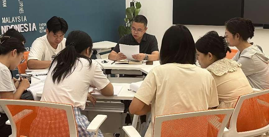 机械与工程学院党总支委员理论学习中心组学习报告