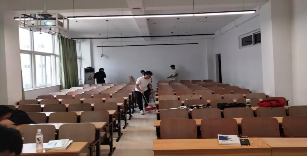 抓劳动教育，创良好学习环境