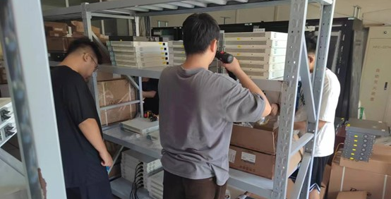 图文信息中心暑期网络设备检修工作圆满收官