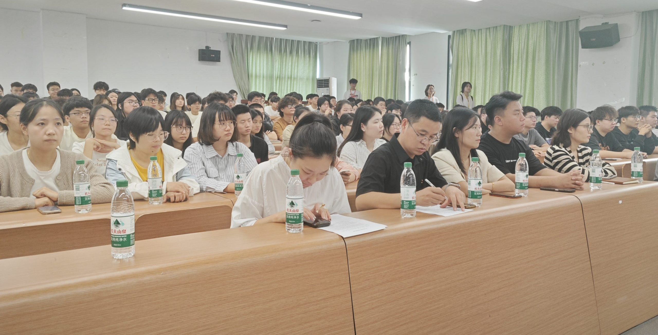 机械与工程学院第三十九期入党积极分子培训开班典礼暨第一次授课圆满结束！