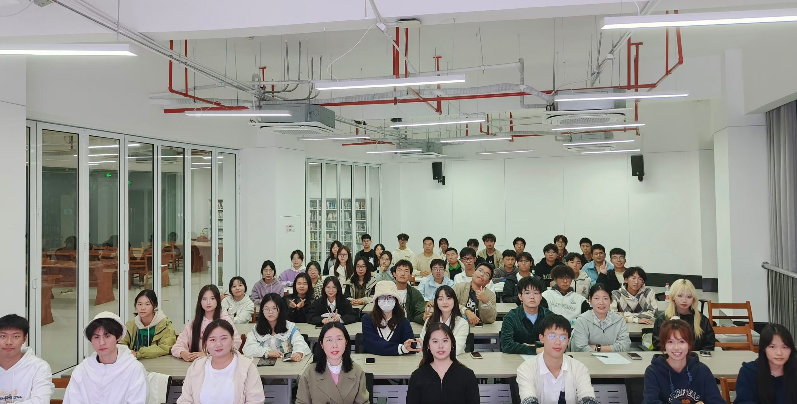 凝聚力量 共促发展丨第十七届图管会第一次全体大会顺利召开