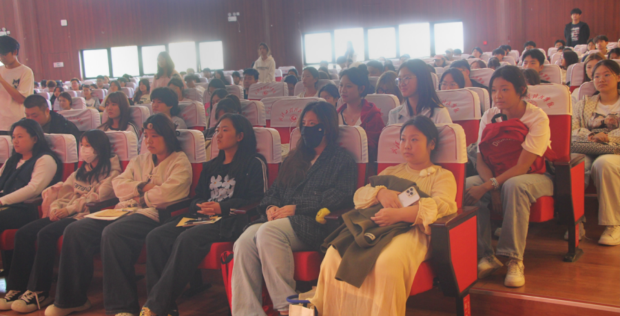 担起新使命，塑造新精神——经济与管理学院第二十一期团校“开班典礼”与团课第一次授课