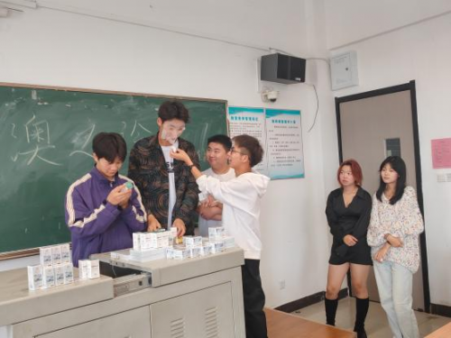 企业专家进课堂，校企协同促成长——经济与管理学院邀请企业导师赋能实践教学
