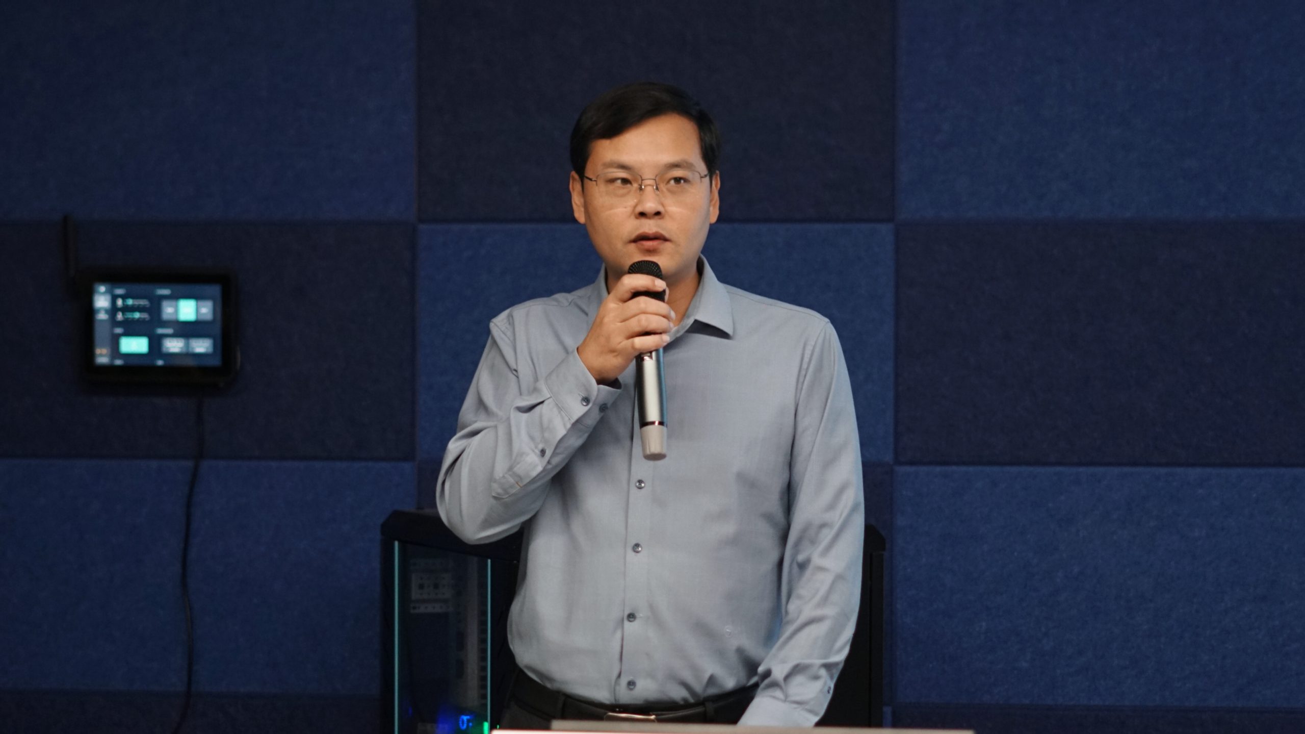 加快发展新质生产力——学校党委常委、校长助理郭万春为24级学生讲授形势与政策课