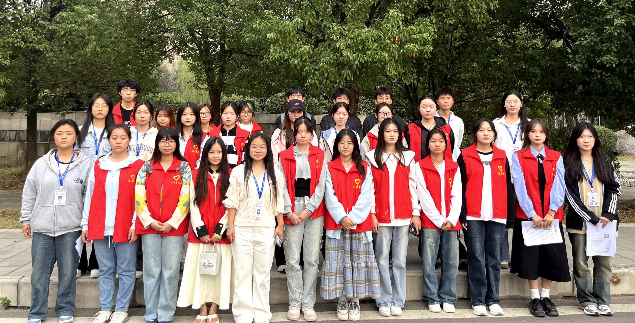 共筑反诈防线，守护平安家园 人文学院开展预防诈骗志愿服务活动