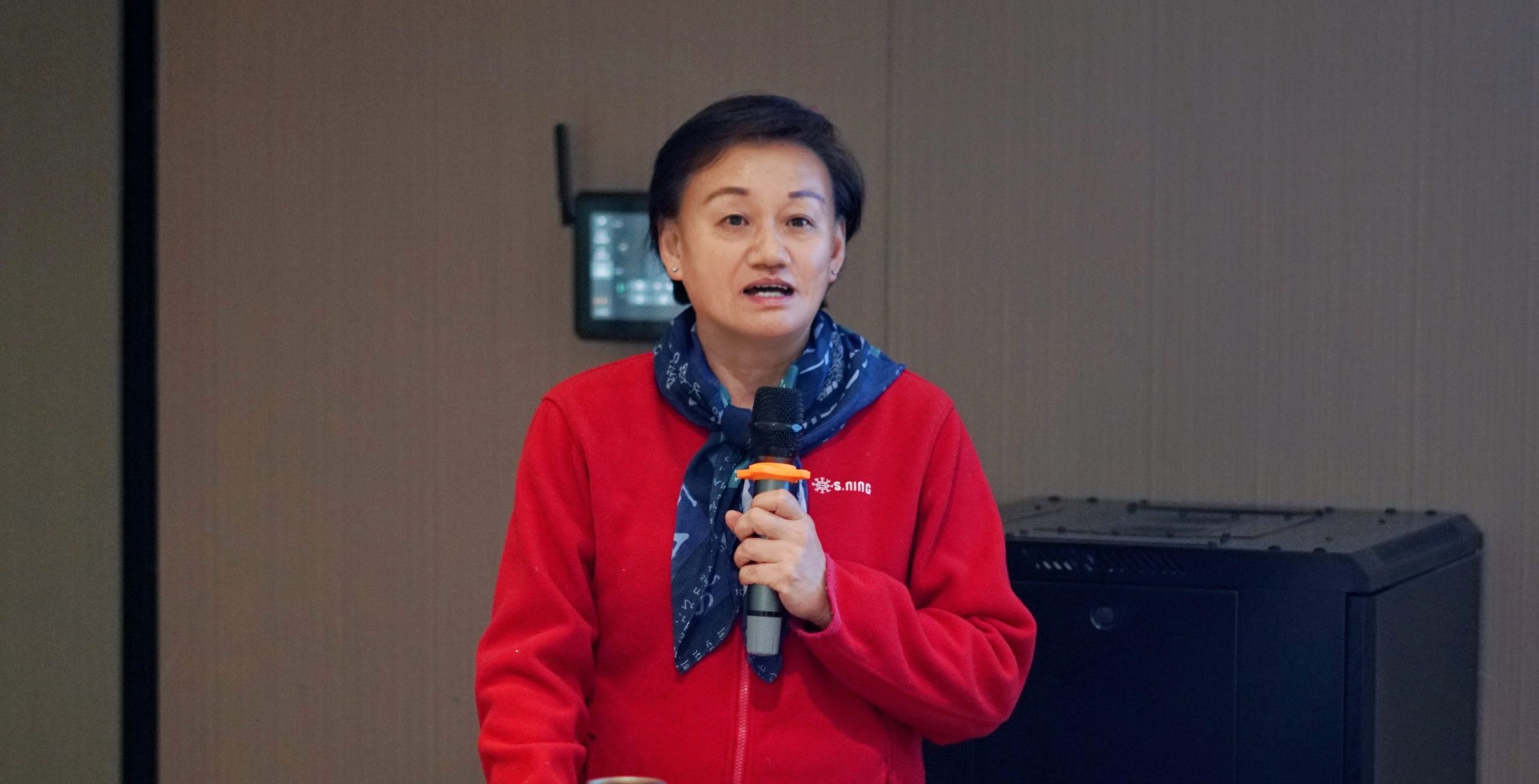 加快发展新质生产力——学校高级顾问高芸为24级学生讲授形势与政策课