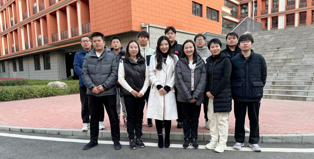走访看望实习生 关怀勉励促成长 ——人文学院开展走访看望实习生活动