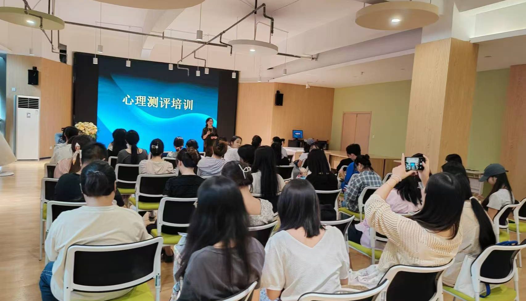 我校新生心理普查顺利完成