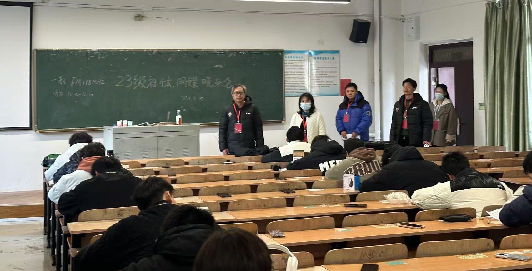 严谨巡考促规范 诚信应考扬风尚 人文学院巡考组进行期末考试巡考