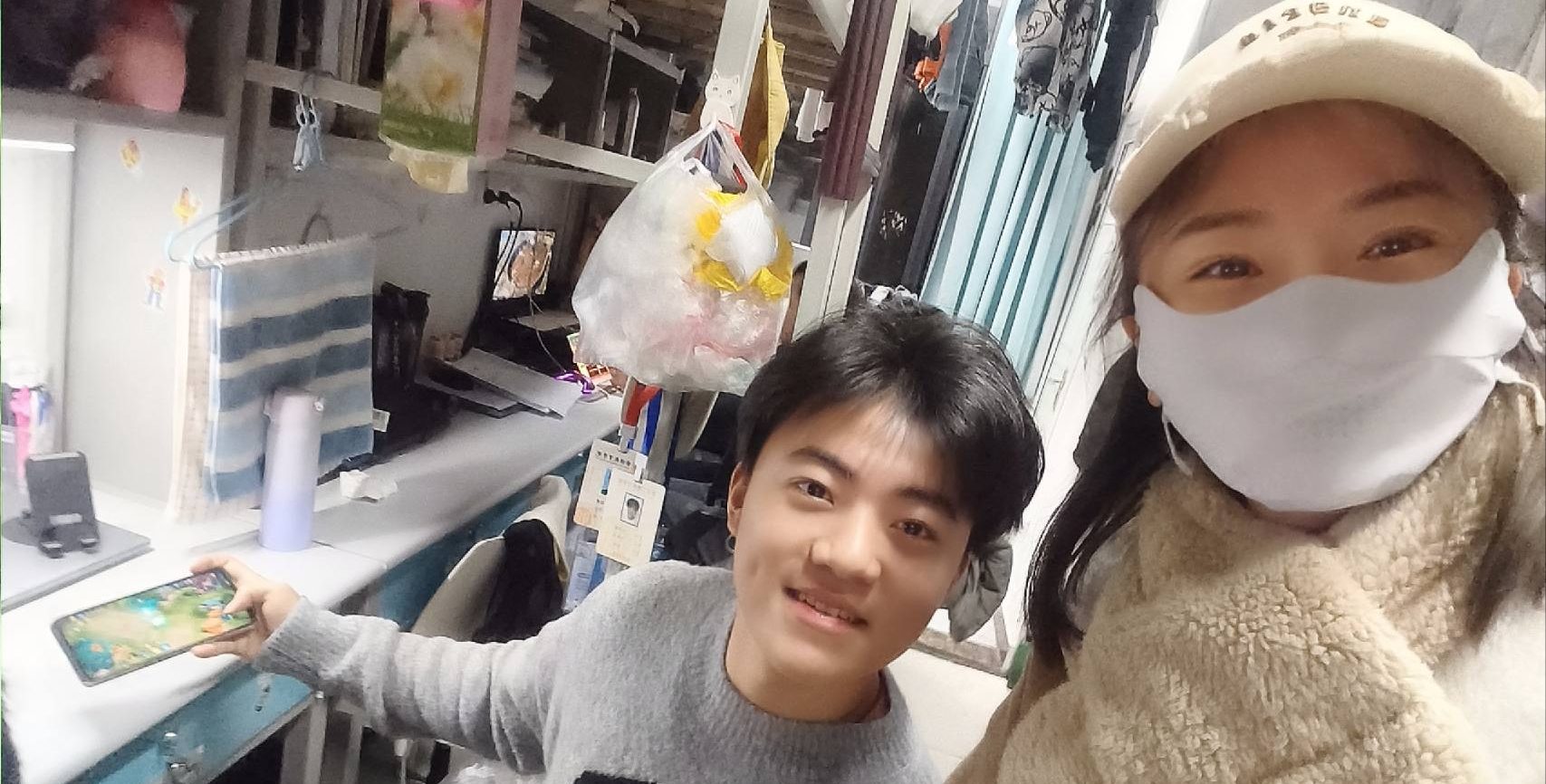 温情入心 关怀入寝 人文学院开展暖心查寝活动