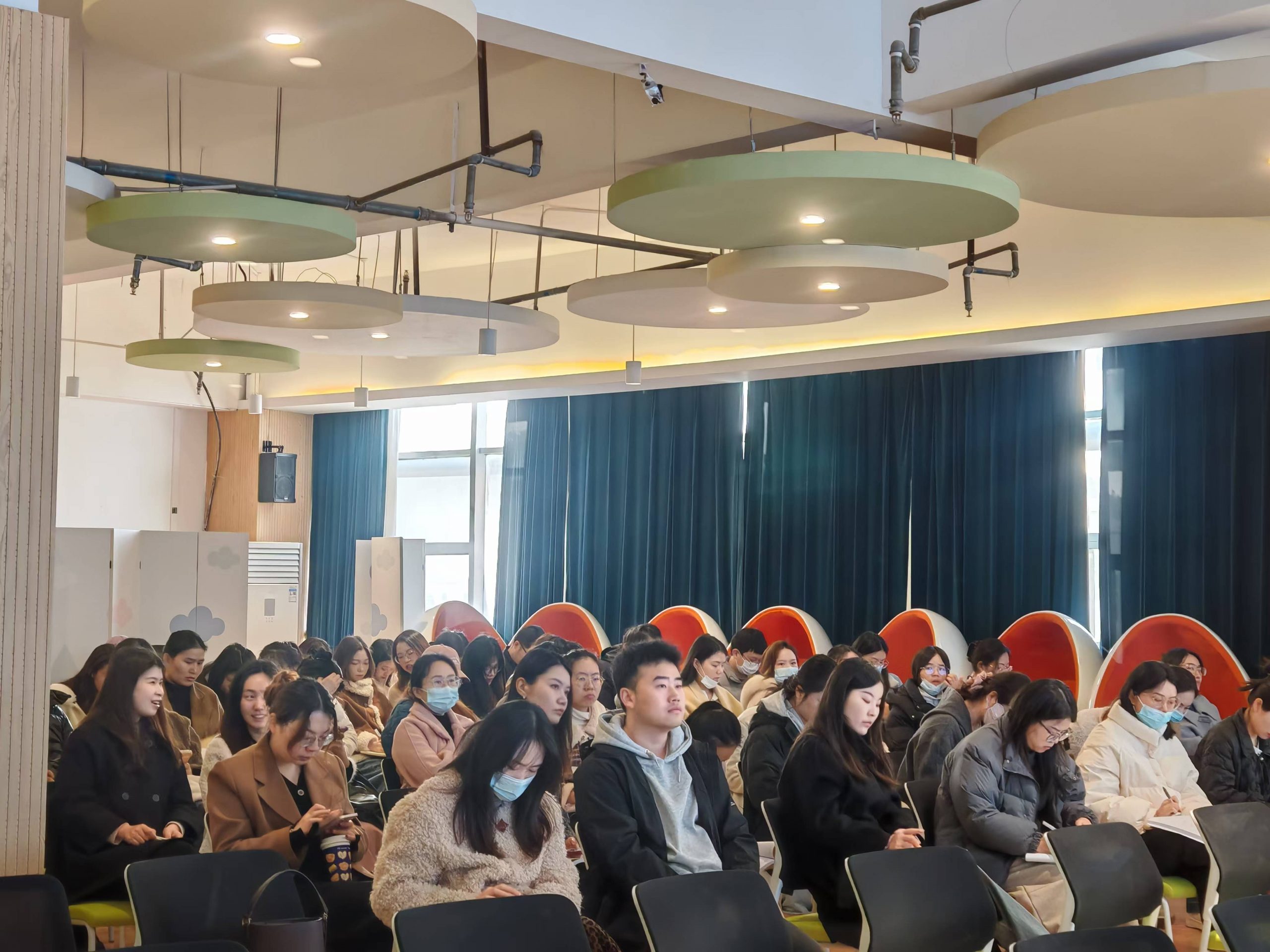 我校开展非新生心理普查辅导员专题培训